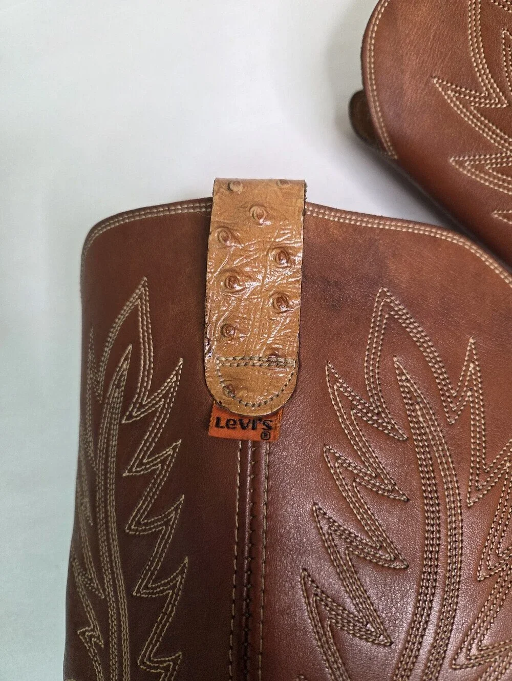 Levi’s Western‎ Cowboy Boots 10.5 M Brown Ostrich Embossed Leather Vintage